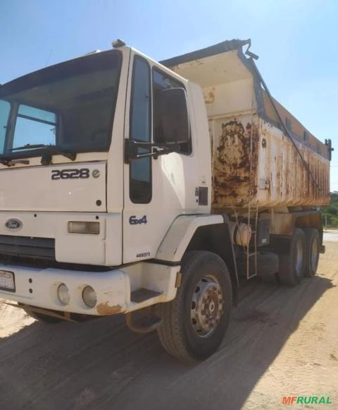 Caminhão Ford Cargo 2628 ano 2011, 6x4, com caçamba de 12 ㎥ Imagem Caminhão Ford Cargo 2628 ano 2011, 6x4, com caçamba de 12 ㎥