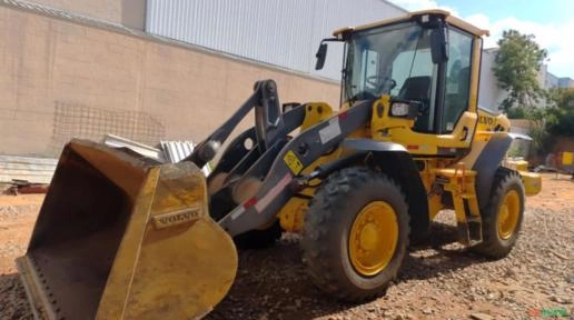 Pá Carregadeira Volvo L60 ano 2020 com 4.800 horas Imagem Pá Carregadeira Volvo L60 ano 2020 com 4.800 horas