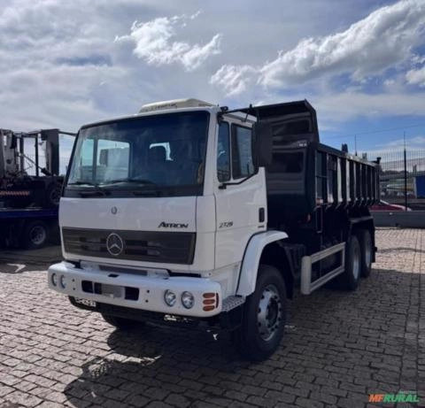 Caminhão Mercedes Benz MB Atron 2729 ano 2015, 6x4, caçamba de 12 ㎥ sem uso Imagem Caminhão Mercedes Benz MB Atron 2729 ano 2015, 6x4, caçamba de 12 ㎥ sem uso