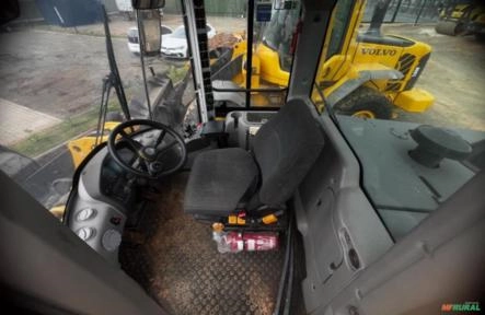 Imagem Pá Carregadeira Volvo L70F ano 2021 com 8.900 horas Imagem Pá Carregadeira Volvo L70F ano 2021 com 8.900 horas