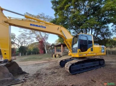 Imagem Escavadeira Komatsu PC200 LC Série 8 ano 2014 com 22.000 horas Imagem Escavadeira Komatsu PC200 LC Série 8 ano 2014 com 22.000 horas