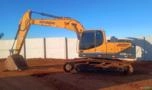 Escavadeira Hyundai 220 LC-9 ano 2018 com 11.000 horas Imagem Escavadeira Hyundai 220 LC-9 ano 2018 com 11.000 horas