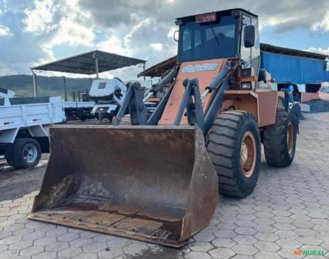 Pá Carregadeira Case W20 ano 2007 com 14.000 horas Imagem Pá Carregadeira Case W20 ano 2007 com 14.000 horas