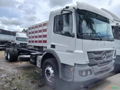Caminhão Mercedes Benz MB 2426 ano 2022, 6x2, no chassis Imagem Caminhão Mercedes Benz MB 2426 ano 2022, 6x2, no chassis
