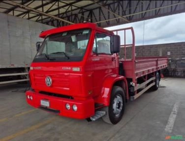Caminhão Volkswagen VW 13.190 Worker ano 2015 com carroceria de ferro e 360.000 Km Imagem Caminhão Volkswagen VW 13.190 Worker ano 2015 com carroceria de ferro e 360.000 Km