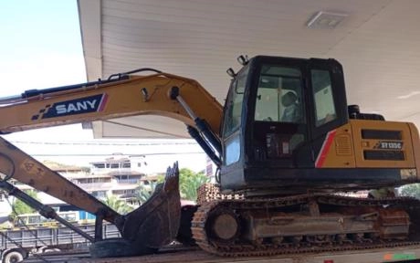 Escavadeira Sany SY135 C ano 2022 com 4.650 horas Imagem Escavadeira Sany SY135 C ano 2022 com 4.650 horas