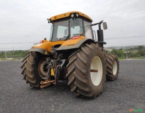 Imagem Trator Valtra Valmet T 230 ano 2018, 4x4, com 8.800 horas Imagem Trator Valtra Valmet T 230 ano 2018, 4x4, com 8.800 horas