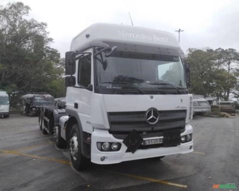 Caminhão Mercedes Benz MB Atego 3033 ano 2025, 8x2, Bitruck, Poliguindaste, automático Imagem Caminhão Mercedes Benz MB Atego 3033 ano 2025, 8x2, Bitruck, Poliguindaste, automático