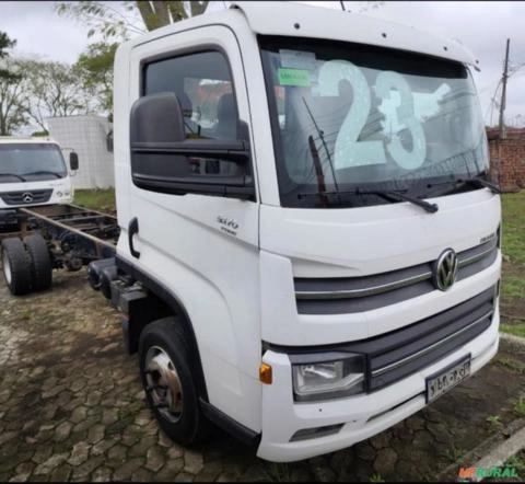 Caminhão Volkswagen VW 9.170 ano 2023, 4x2, no chassis e 124.350 Km Imagem Caminhão Volkswagen VW 9.170 ano 2023, 4x2, no chassis e 124.350 Km