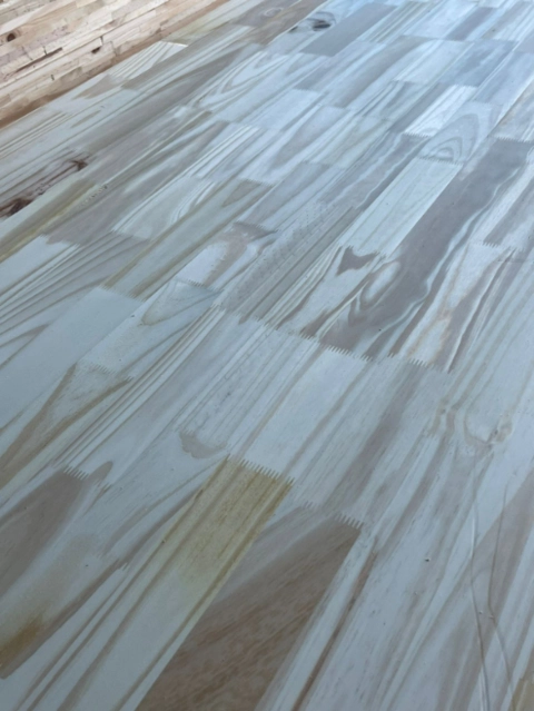 PAINEL DE MADEIRA DE PINUS Imagem PAINEL DE MADEIRA DE PINUS