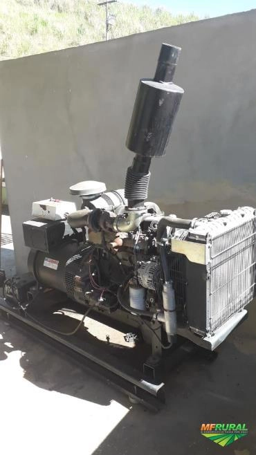 Grupo Gerador 76kVA Automático - WEG / FPT - C/ Quadro acionamento automático Imagem Grupo Gerador 76kVA Automático - WEG / FPT - C/ Quadro acionamento automático