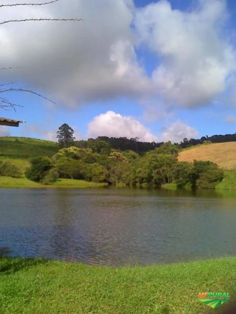 Sítio excelente localização em Jarinú