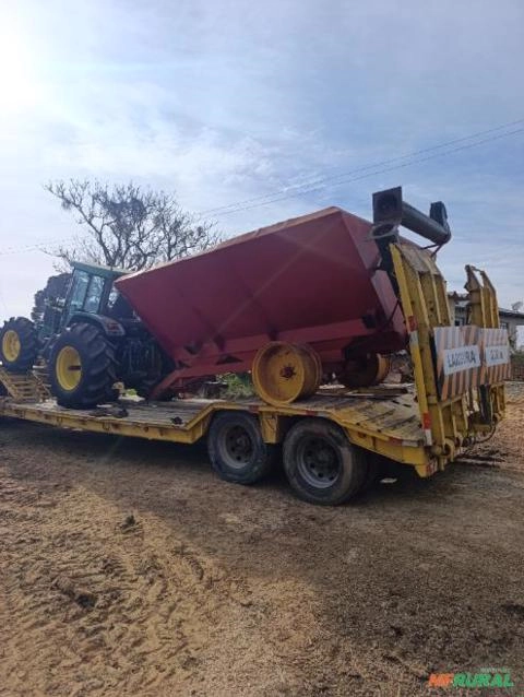 Graneleiro tanker chupim Masal 180 sacas funcionando perfeitamente Imagem Graneleiro tanker chupim Masal 180 sacas funcionando perfeitamente
