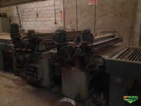 Imagem Máquina para fábrica de móveis Imagem Máquina para fábrica de móveis