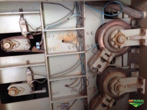 Imagem Máquina para fábrica de móveis Imagem Máquina para fábrica de móveis