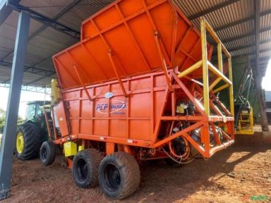 Imagem Plantadora de Cana Automatizada DMB PCP-6000 Ano 2015 Imagem Plantadora de Cana Automatizada DMB PCP-6000 Ano 2015