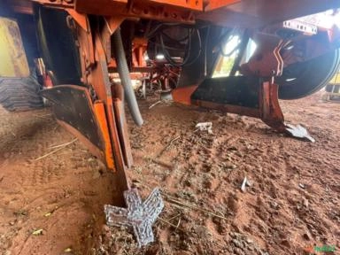 Imagem Plantadora de Cana Automatizada DMB PCP-6000 Ano 2015 Imagem Plantadora de Cana Automatizada DMB PCP-6000 Ano 2015