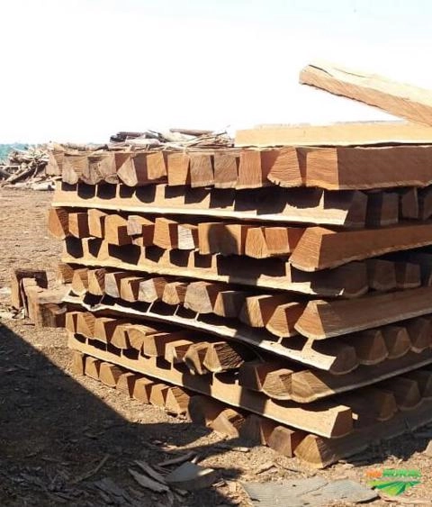 LASCAS E PALANQUES DE ITAÚBA Imagem LASCAS E PALANQUES DE ITAÚBA