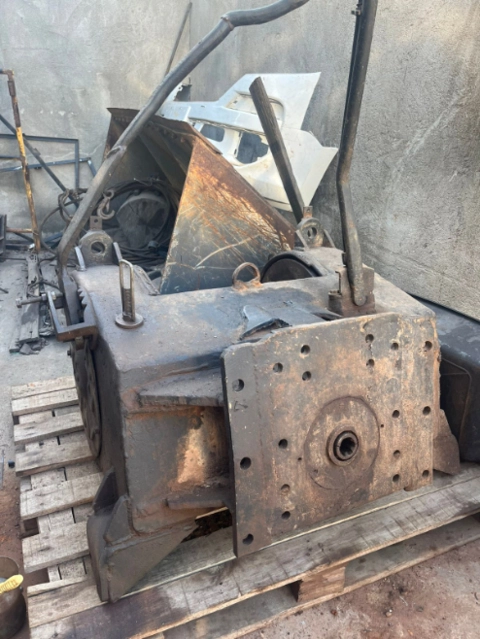 Imagem TANQUE PIPA 20.000 LTS COM KIT COMBATE A INCENDIO E BOMBA DE SUCÇÃO Imagem TANQUE PIPA 20.000 LTS COM KIT COMBATE A INCENDIO E BOMBA DE SUCÇÃO