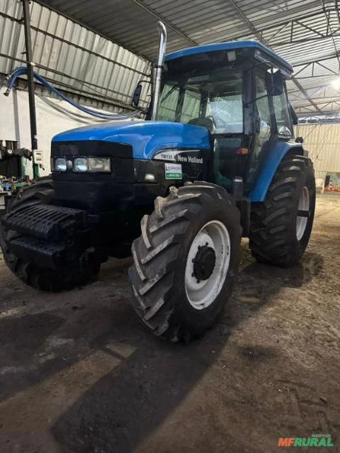 TRATOR AGRICOLA NEW HOLLAND TM135 2004 Imagem TRATOR AGRICOLA NEW HOLLAND TM135 2004