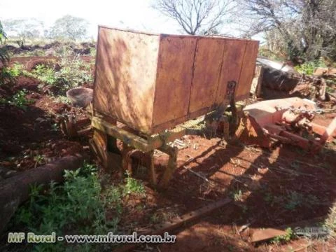 Plantadeira de grama sans