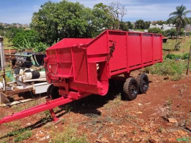 Vagão Forrageiro Nogueira VFN 8000 Imagem Vagão Forrageiro Nogueira VFN 8000