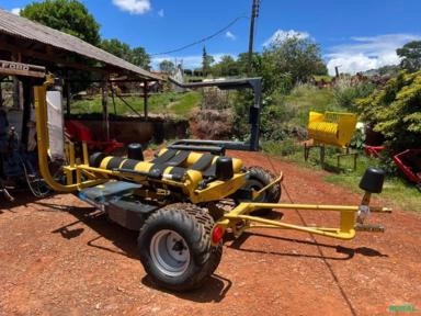 Imagem Empacotador de Fardos Cilíndricos Tanco Automático  A100 Imagem Empacotador de Fardos Cilíndricos Tanco Automático  A100