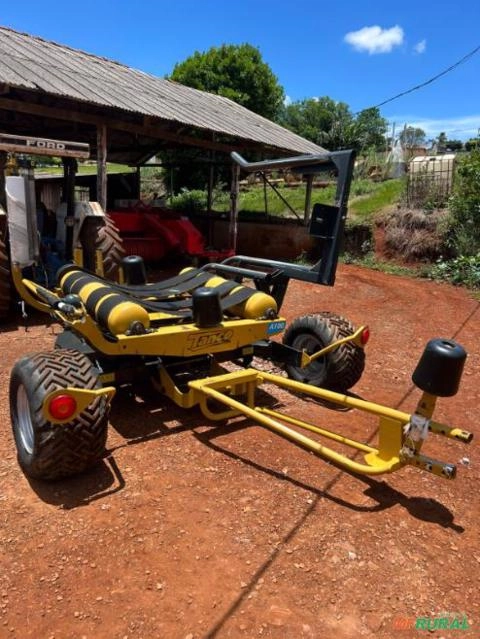 Imagem Empacotador de Fardos Cilíndricos Tanco Automático  A100 Imagem Empacotador de Fardos Cilíndricos Tanco Automático  A100
