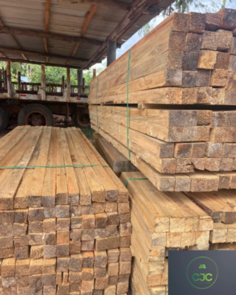 Imagem Madeira serrada Pinus Imagem Madeira serrada Pinus