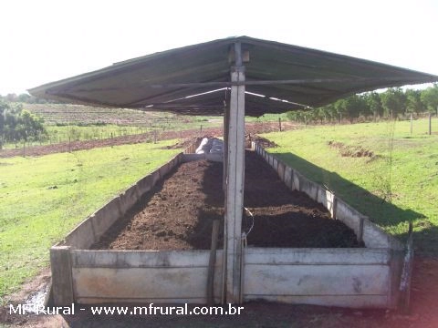 Húmus de minhoca Imagem Húmus de minhoca