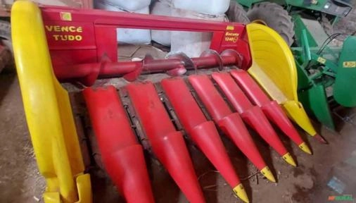 PLATAFORMA COLHEITADEIRA VENCE TUDO BOCUDA 4120 7x50 7 linhas por 50 pés ano 2012 espigadeira Imagem PLATAFORMA COLHEITADEIRA VENCE TUDO BOCUDA 4120 7x50 7 linhas por 50 pés ano 2012 espigadeira