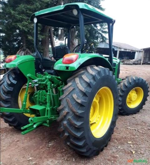 TRATOR JOHN DEERE 6110 J ANO 2013 CABINADO TRACÃO 4X4 TRATOR COM 8000 HORAS DE MOTOR Imagem TRATOR JOHN DEERE 6110 J ANO 2013 CABINADO TRACÃO 4X4 TRATOR COM 8000 HORAS DE MOTOR