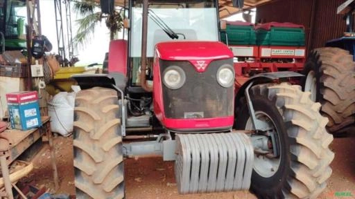Imagem Trator Massey Ferguson 4292 - Ano 2013 - Cabinado Imagem Trator Massey Ferguson 4292 - Ano 2013 - Cabinado