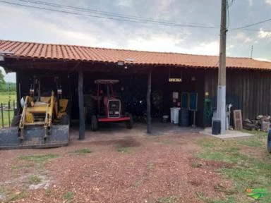 Fazenda em NS do livramento (30km de Cuiabá) 273ha com Geo, para psicultura e pecuária