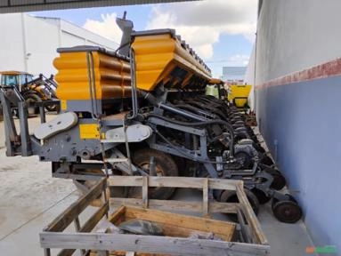 PLANTADEIRA VALTRA BP1709 Imagem PLANTADEIRA VALTRA BP1709