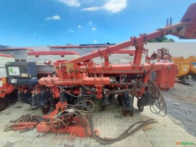 Imagem PLANTADEIRA JUMIL 3070PD 14 LINHAS Imagem PLANTADEIRA JUMIL 3070PD 14 LINHAS