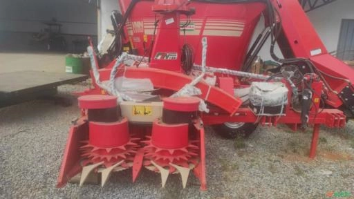 Imagem COLHEDORA AREA TOTAL NOGUEIRA Imagem COLHEDORA AREA TOTAL NOGUEIRA