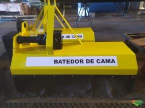 Batedor de Cama de Aviário