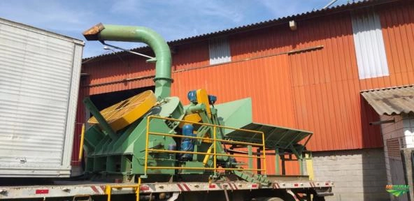 PICADOR DE MADEIRA MÓVEL Imagem PICADOR DE MADEIRA MÓVEL