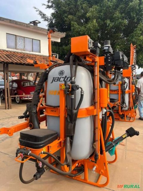 Pulverizador Condor 800 lts AM-14 novo Imagem Pulverizador Condor 800 lts AM-14 novo