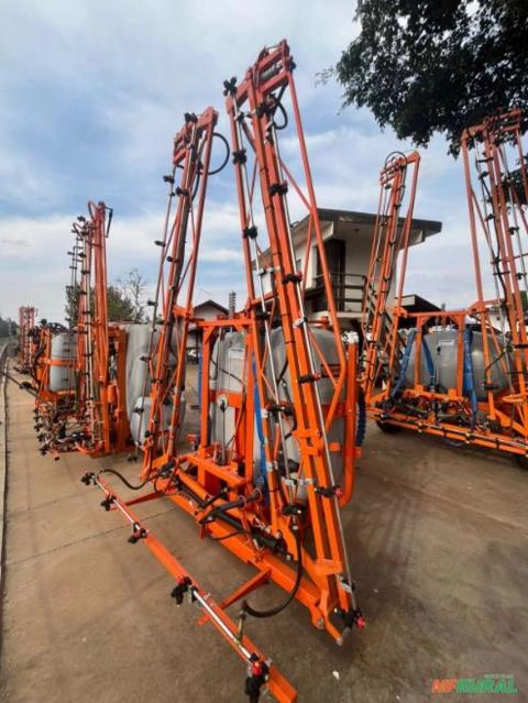 Pulverizador Condor 800 AM-14 reformado Imagem Pulverizador Condor 800 AM-14 reformado