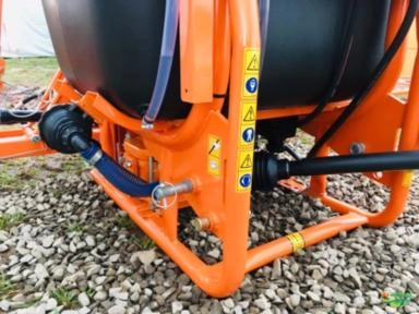 Imagem Pulverizador Sulamerica  600 litros Imagem Pulverizador Sulamerica  600 litros