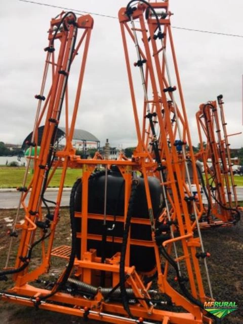 Imagem Pulverizador Sulamerica  600 litros Imagem Pulverizador Sulamerica  600 litros