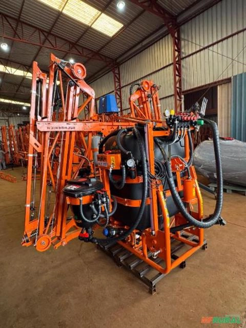 Imagem Pulverizador 600 Litros - Eficiência e Potência Imagem Pulverizador 600 Litros - Eficiência e Potência