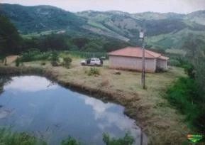 Vende-se sitio em Poço Fundo - MG