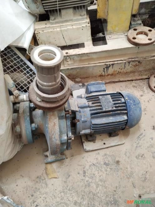 Motor Elétrico WEG 15 KW (20 CV) - Usado Imagem Motor Elétrico WEG 15 KW (20 CV) - Usado