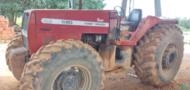 Trator Massey Ferguson 680 4x4 ano 06 Imagem Trator Massey Ferguson 680 4x4 ano 06