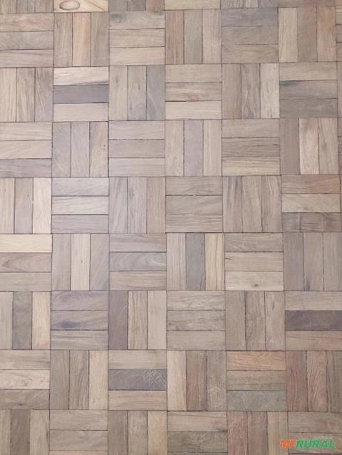 Piso taco em madeira de imbuia (5x21x2)cm Imagem Piso taco em madeira de imbuia (5x21x2)cm