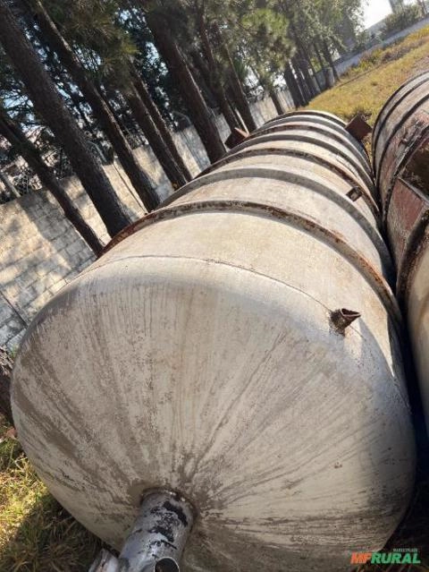 Tanque em Aço Inox 7.400 Litros Imagem Tanque em Aço Inox 7.400 Litros