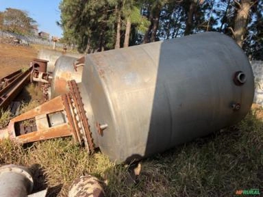 Reator Vertical em Aço Inox 7.400 Litros Imagem Reator Vertical em Aço Inox 7.400 Litros